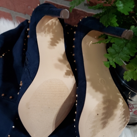 Heeled boots - Picture 6 of 7